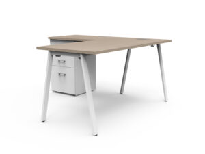 Estación de trabajo Alpha, con cajonera pedestal 2C y 1K sin faldón 150x150x75 cm.